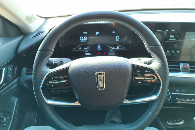 奔腾B70 2022款 第三代 1.5T 自动乐享型局部细节13