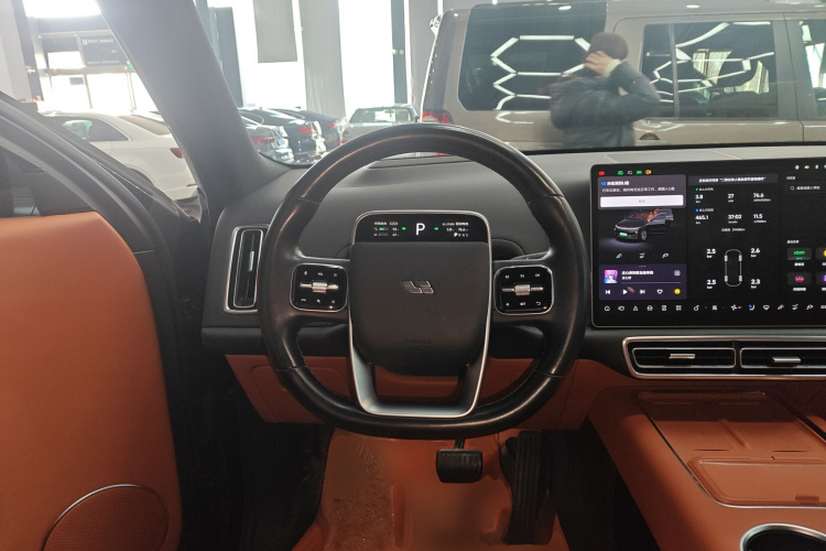 理想汽车 理想L9 2022款 Max中控内饰13