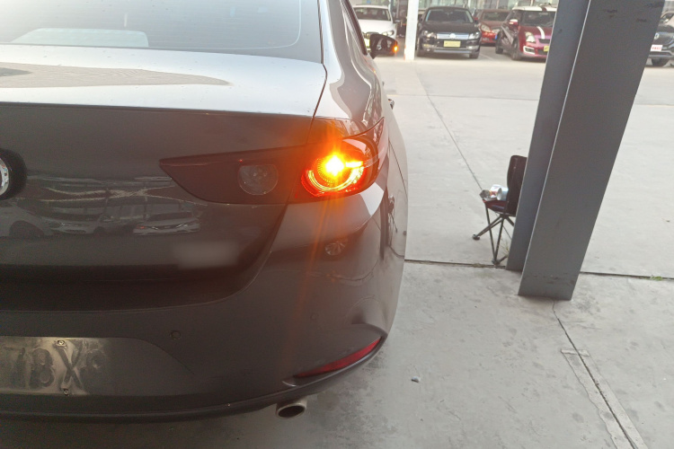 马自达3 昂克赛拉 2023款 2.0L 自动质雅版车身外观9