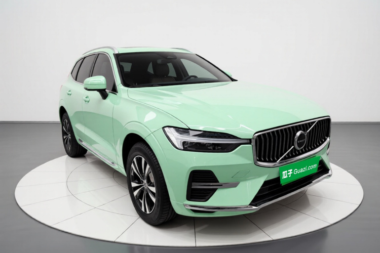 沃尔沃XC60 2024款 B5 四驱智逸豪华版车身外观3