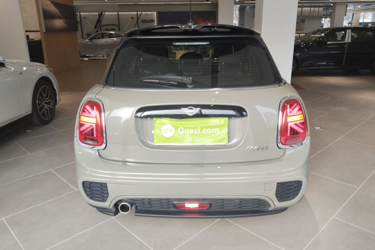 MINI 2019款 1.5T COOPER 赛车手 五门版车身外观6