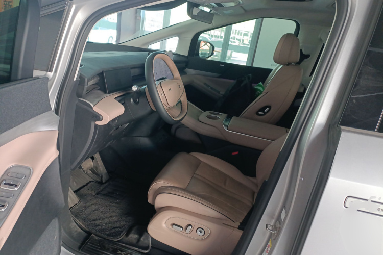 小鹏X9 2024款 702超长续航Max中控内饰20