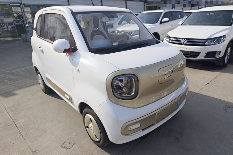 奔腾小马 2025款 222km 灵动马车身外观3