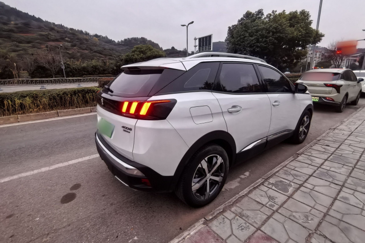 标致4008 2019款 360THP 尝先版车身外观6005