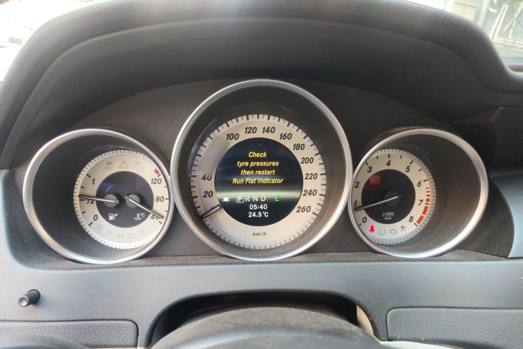 奔驰C级 2013款 C 260 CGI 优雅型局部细节14