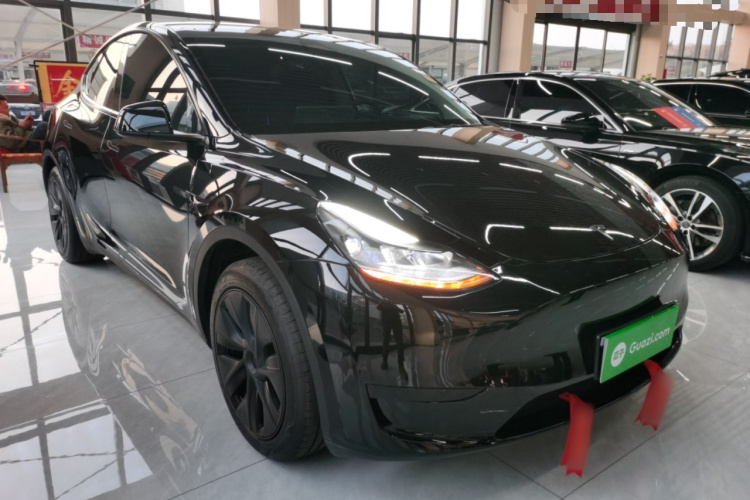 特斯拉 Model Y 2024款 后轮驱动版车身外观3