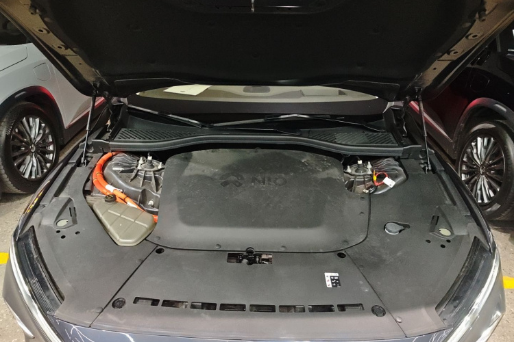 蔚来ET7 2024款 100kWh 行政签名版机舱底盘24