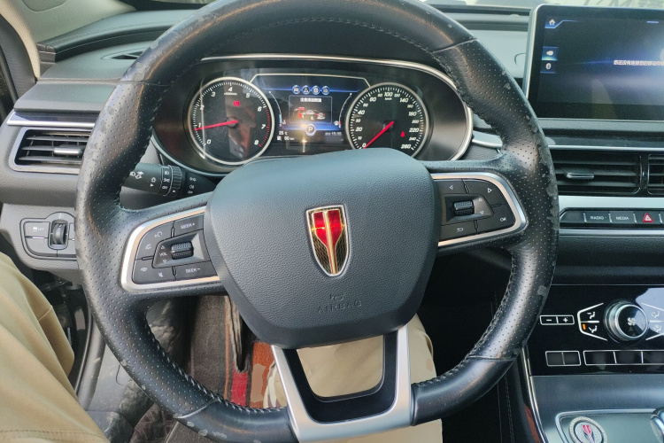 红旗H5 2020款 1.5T DCT旗韵版中控内饰13