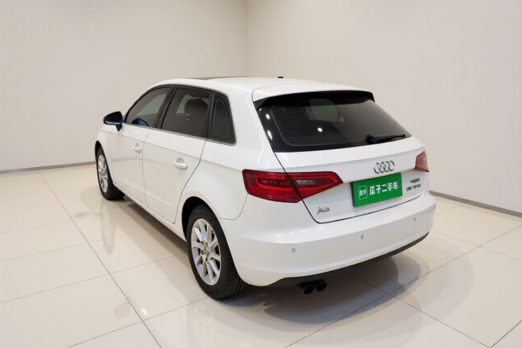 奥迪A3 2016款 Sportback 35 TFSI 领英型车身外观5