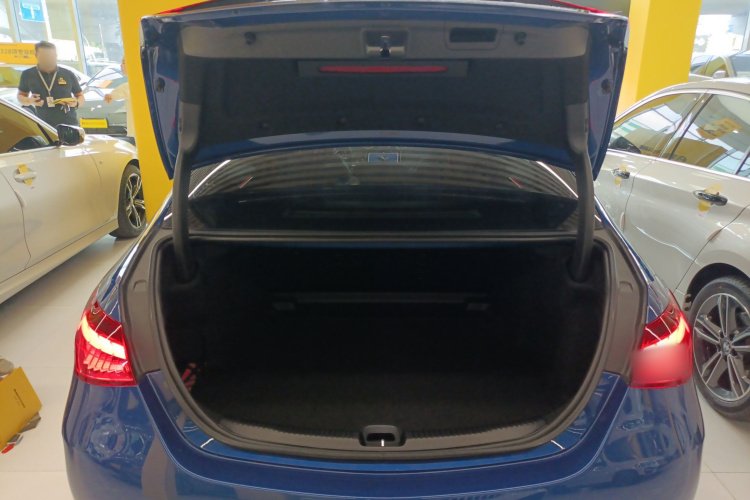 奔驰C级 2023款 改款 C 260 L 运动版局部细节23