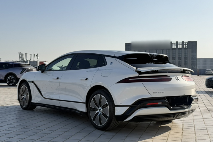 腾势Z9GT 2024款 1100四驱Max版车身外观6007