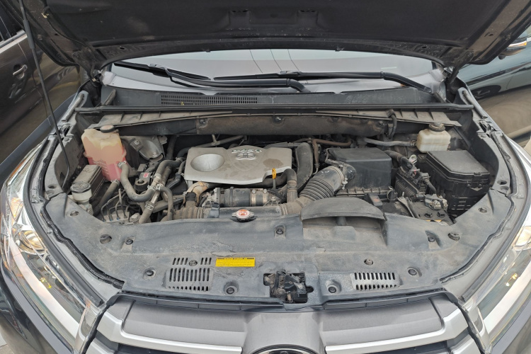 丰田 汉兰达 2018款 2.0T 四驱豪华版 7座 国V局部细节24