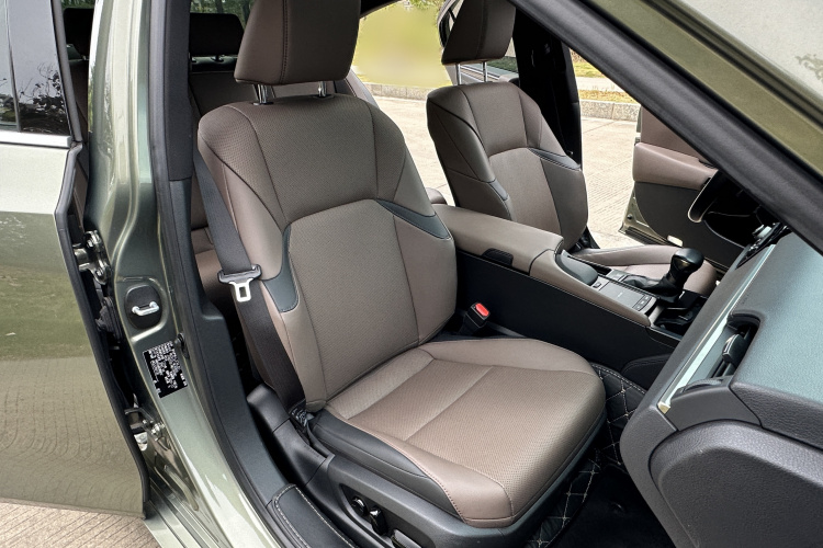 雷克萨斯ES 2021款 200 卓越版局部细节41