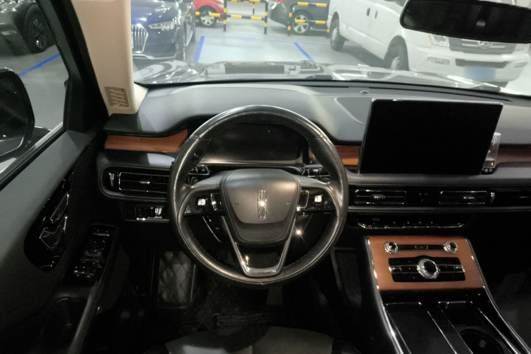 林肯 飞行家 2021款 3.0T V6 四驱尊享版中控内饰13