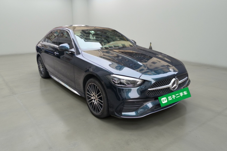 奔驰C级 2022款 改款 C 260 L 运动版车身外观3