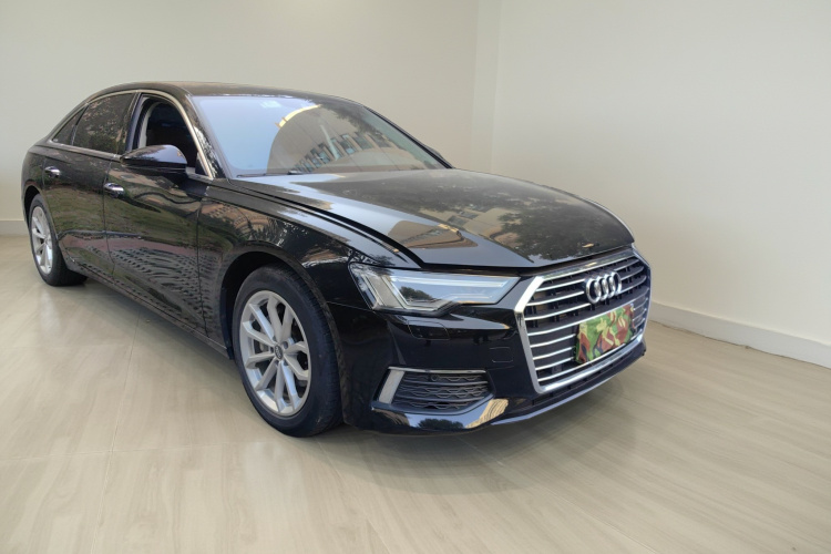 奥迪A6L 2019款 40 TFSI 豪华致雅型车身外观3