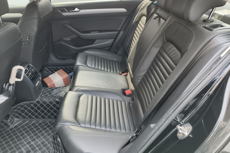 大众 迈腾 2018款 330TSI DSG 领先型中控内饰21