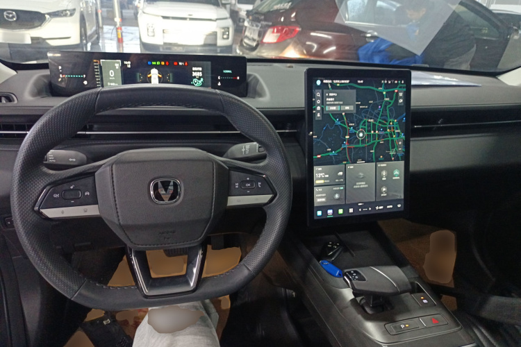 长安 逸动 2024款 1.5T GDI自动 旗舰型中控内饰12