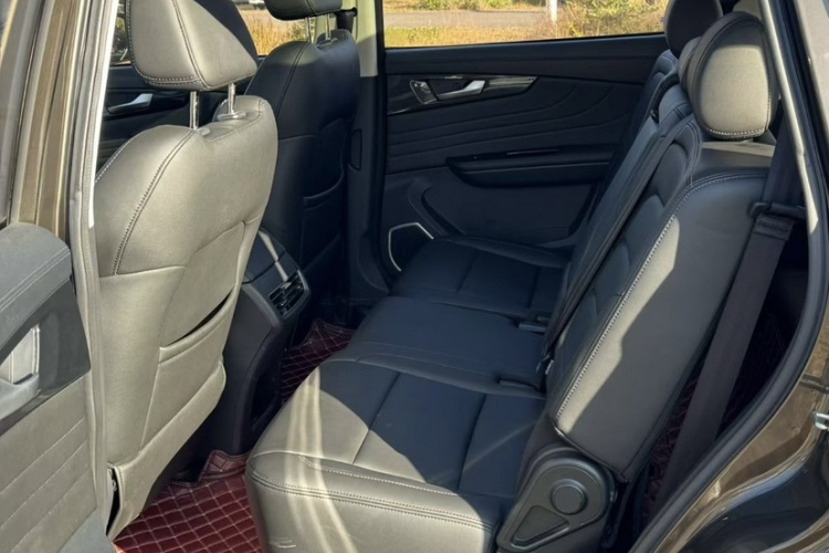 中国重汽VGV VGV U70 2020款 1.5T 自动智享精英版 7座中控内饰7003