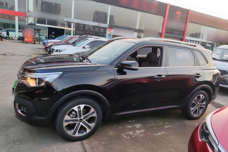 起亚 智跑 2018款 2.0L 自动智享豪华版 国V车身外观4