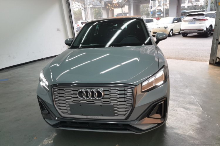 奥迪Q2L e-tron 2022款 Q2L e-tron 纯电智享型车身外观6001