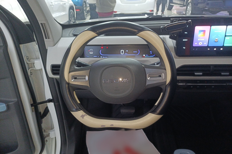 吉利银河 2023款 熊猫mini 200km 耐力熊局部细节13