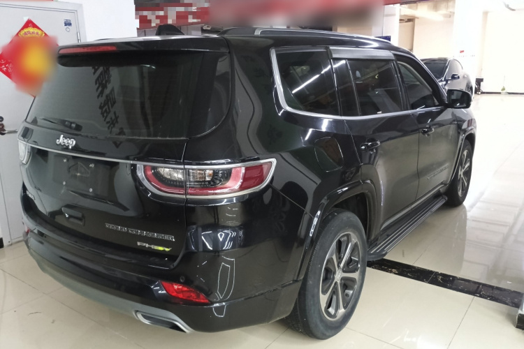 Jeep 大指挥官PHEV 2020款 2.0T 插电混动领先版车身外观7
