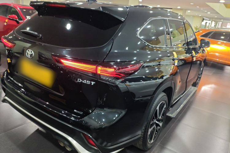 丰田 皇冠陆放 2022款 2.0T 四驱劲耀版车身外观7