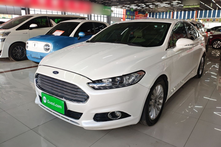 福特 蒙迪欧 2013款 2.0L GTDi200时尚型车身外观1