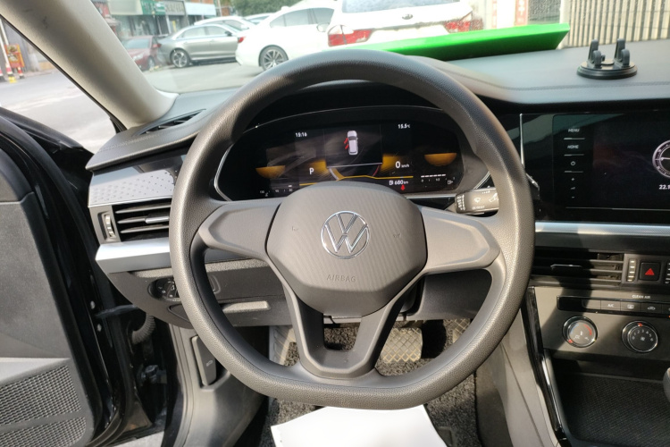 大众 帕萨特 2022款 280TSI 商务版中控内饰13