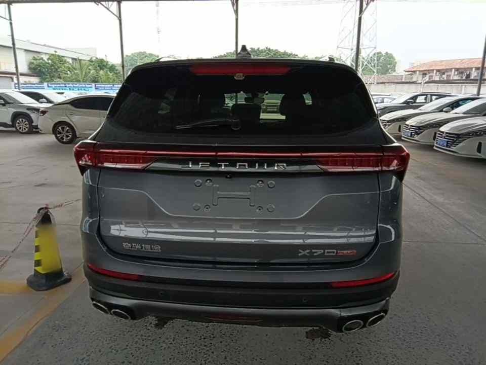 捷途X70 PLUS 2023款 1.6T DCT强者 5座(3)