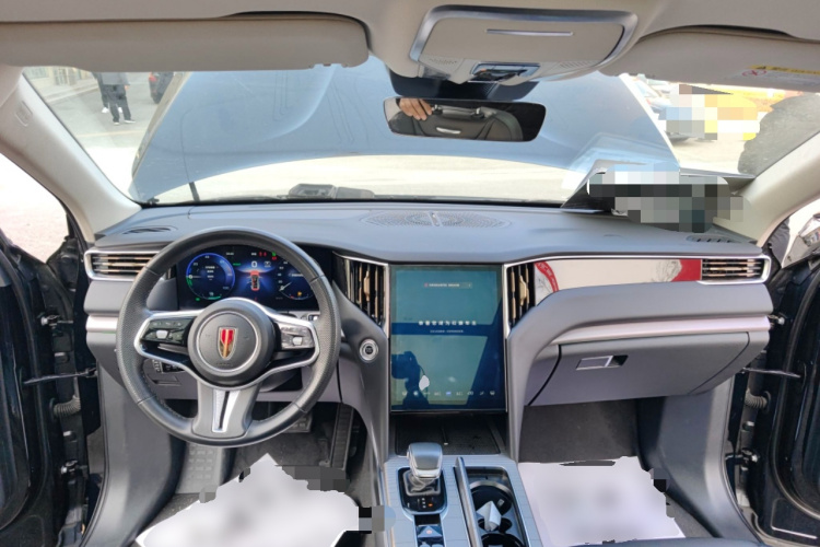 红旗HS7 PHEV 2024款 2.0T PHEV 四驱旗畅版 6座中控内饰12