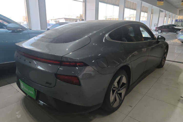 小鹏P7 2020款 562E性能版车身外观6005