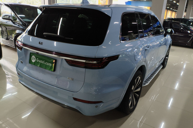 理想汽车 理想ONE 2020款 增程6座版车身外观7