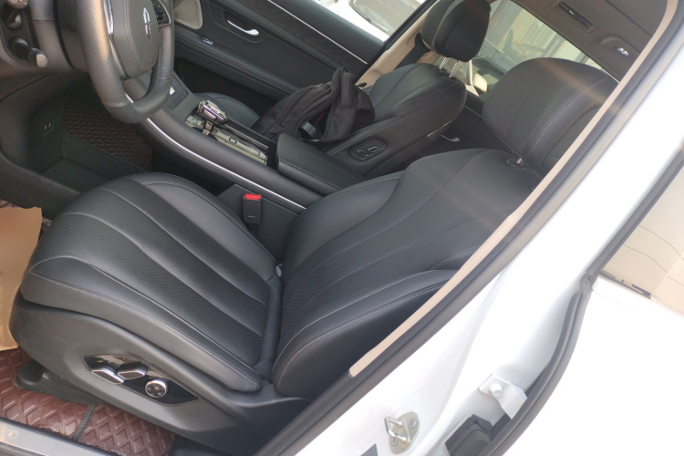 鸿蒙智行 问界M7 2022款 1.5T 四驱旗舰版中控内饰19