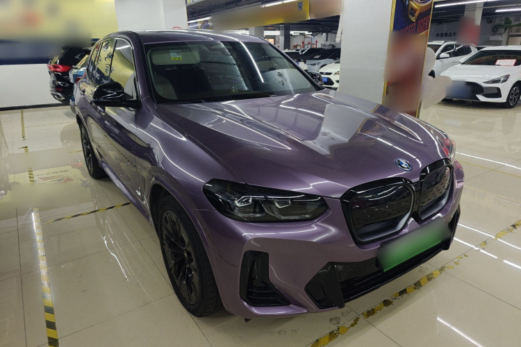 宝马iX3 2022款 创领型车身外观3