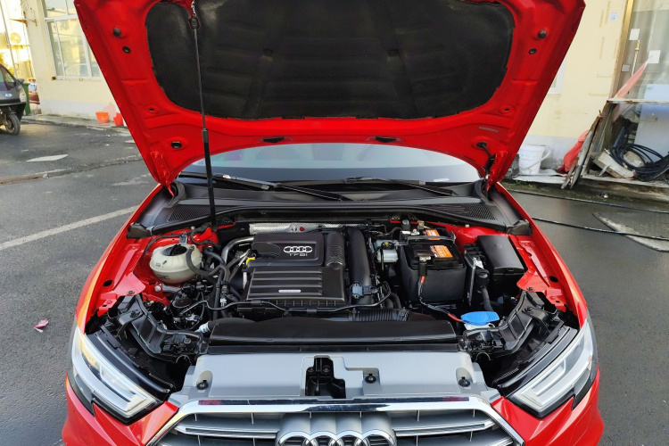 奥迪A3 2020款 Limousine 35 TFSI 时尚型 国VI机舱底盘24