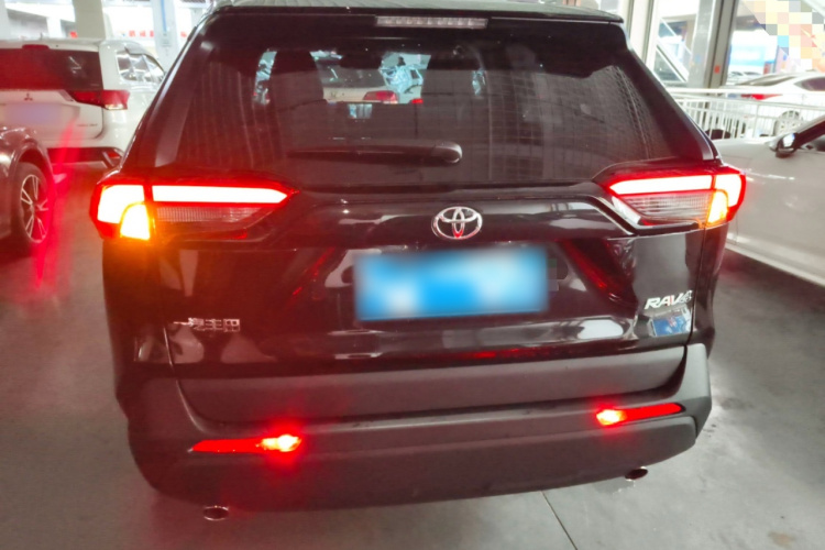 丰田 RAV4荣放 2024款 2.0L CVT两驱都市版车身外观6004