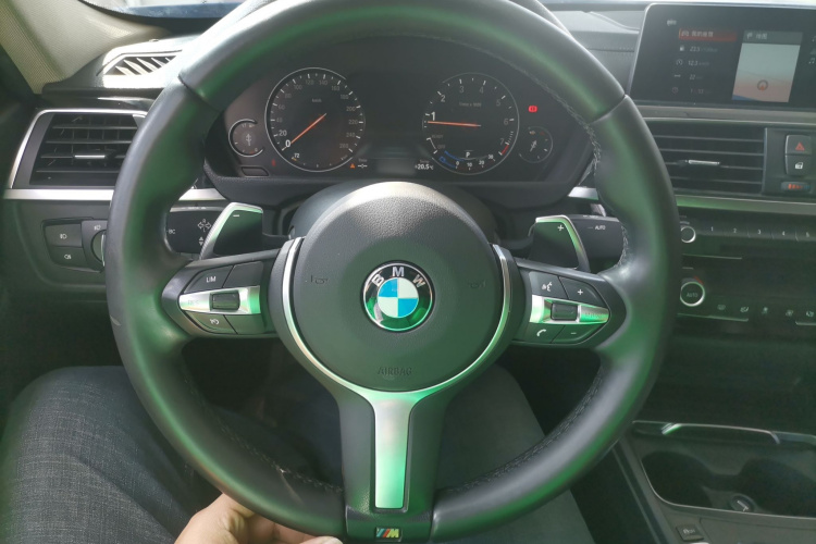 宝马3系 2018款 320Li 领先型M运动套装中控内饰13