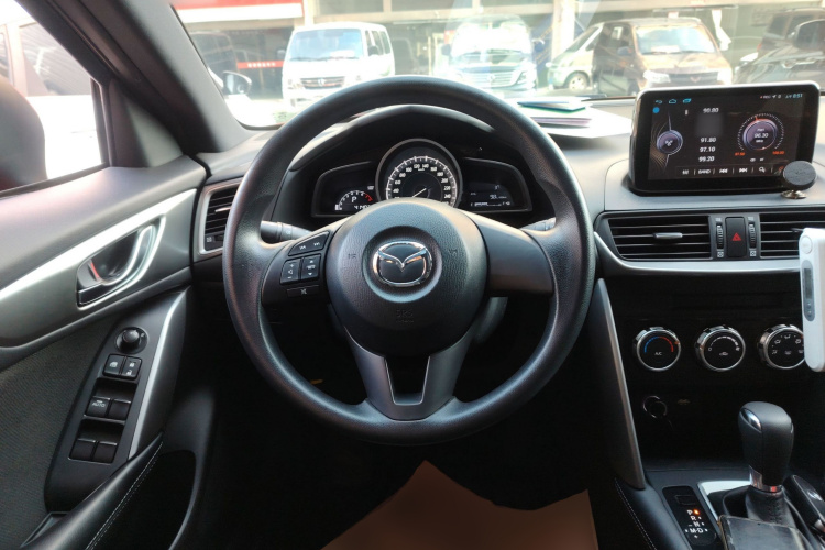 马自达CX-4 2016款 2.0L 自动两驱蓝天活力版局部细节13