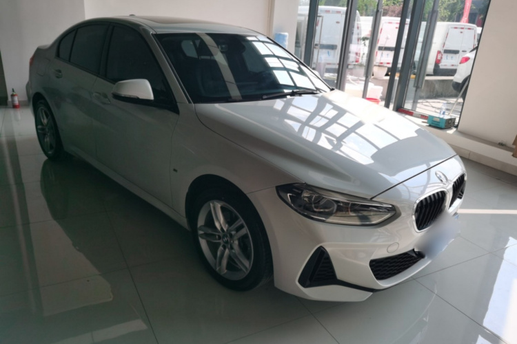 宝马1系 2020款 120i M运动套装车身外观3