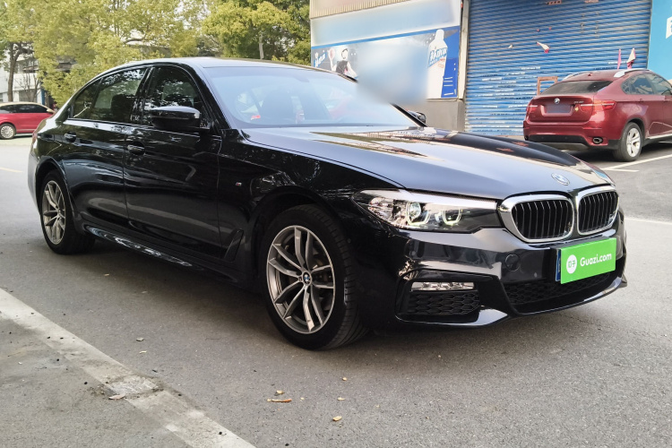 宝马5系 2018款 525Li M运动套装车身外观3