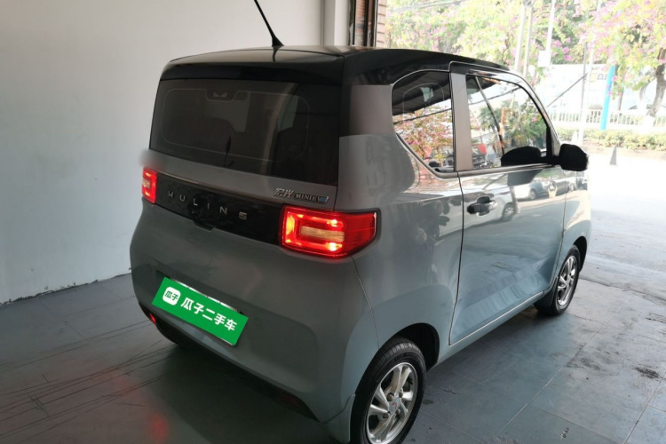 五菱汽车 宏光MINIEV 2021款 马卡龙臻享款 三元锂车身外观7