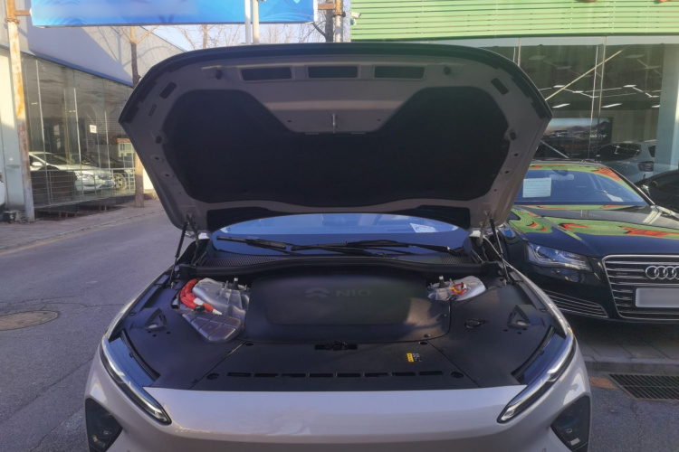 蔚来ET7 2022款 100kWh 首发版机舱底盘24