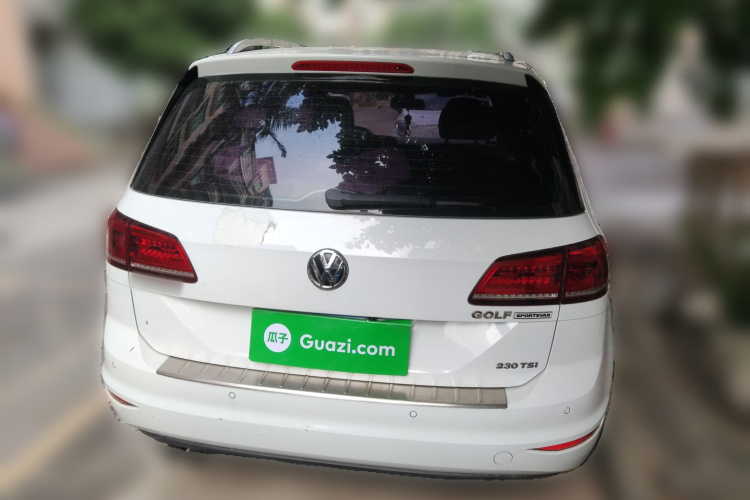 大众 高尔夫·嘉旅 2016款 230TSI 自动进取型车身外观6