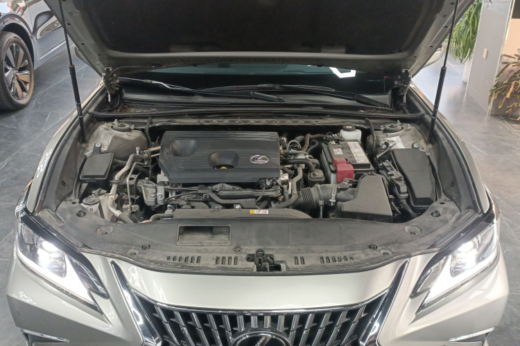 雷克萨斯ES 2022款 200 卓越版局部细节24