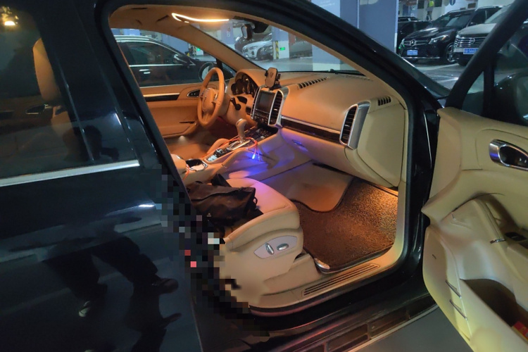 保时捷 2011款 Cayenne 3.0T局部细节9005