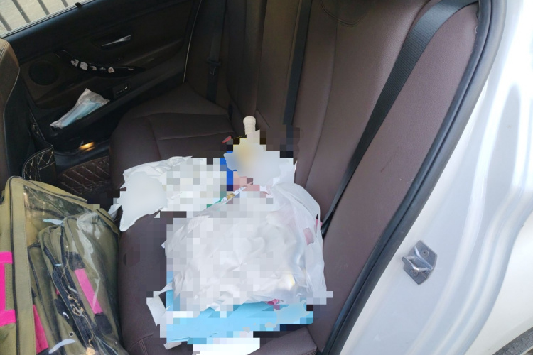 宝马3系 2019款 320Li 时尚型中控内饰21