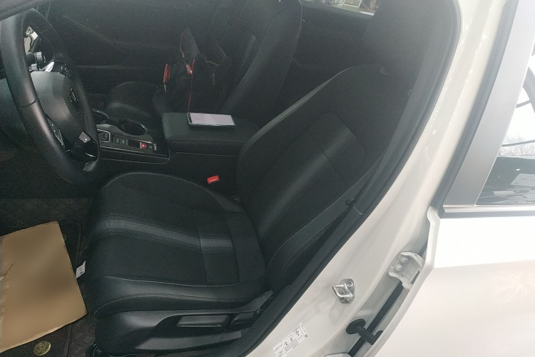 本田 思域 2022款 240TURBO CVT燃动版中控内饰19