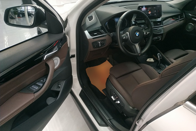 宝马X1 2022款 sDrive25Li 领先型中控内饰20